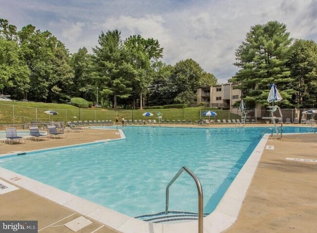 Building Photo - 12307 Braxfield Ct