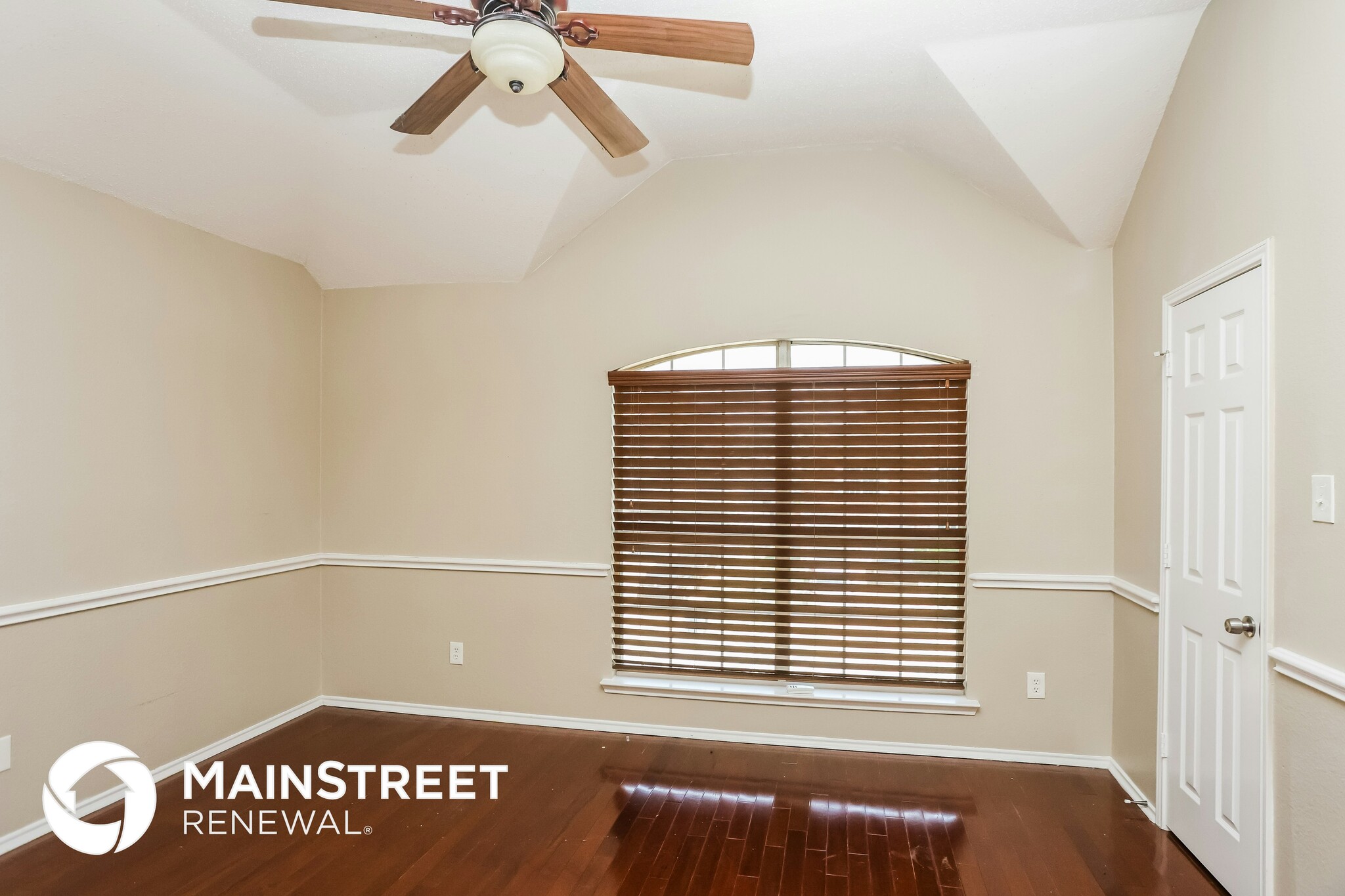 Building Photo - 505 Spicewood Dr