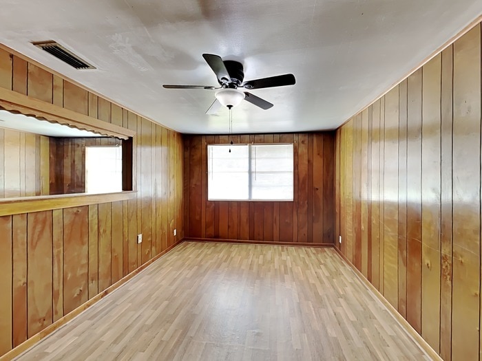 Building Photo - 408 Eastway Dr