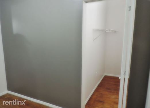 Building Photo - 2 br, 1 bath Condo - 6129 S Eberhart Ave 3...