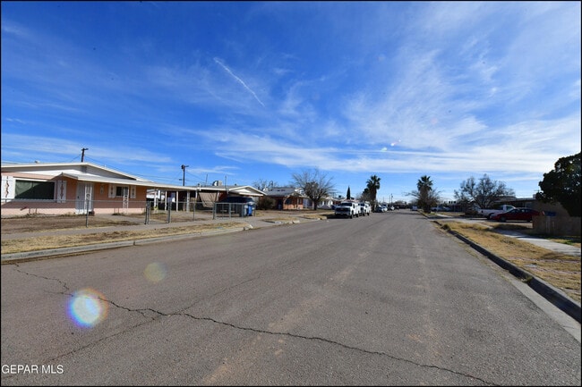 Building Photo - 9143 Matterhorn Dr