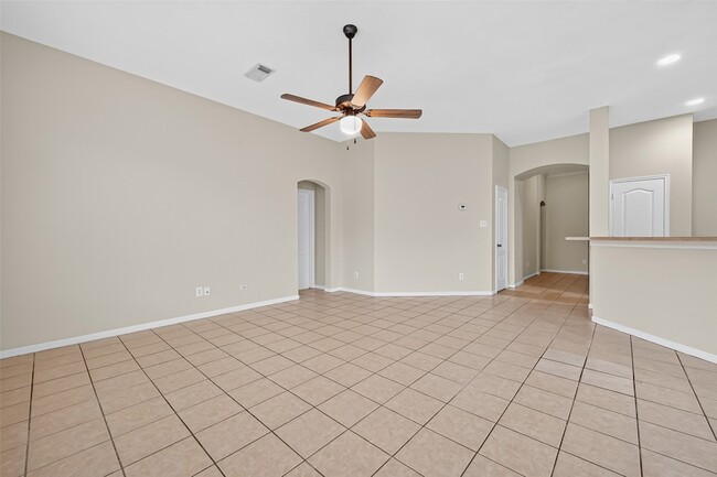 Building Photo - 17230 Hollow Sands Ct