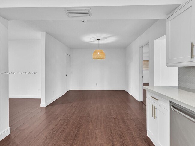 Building Photo - Southwest 42nd Terrace, Fort Lauderdale, FL 33314 - 3 BR 2 BA house