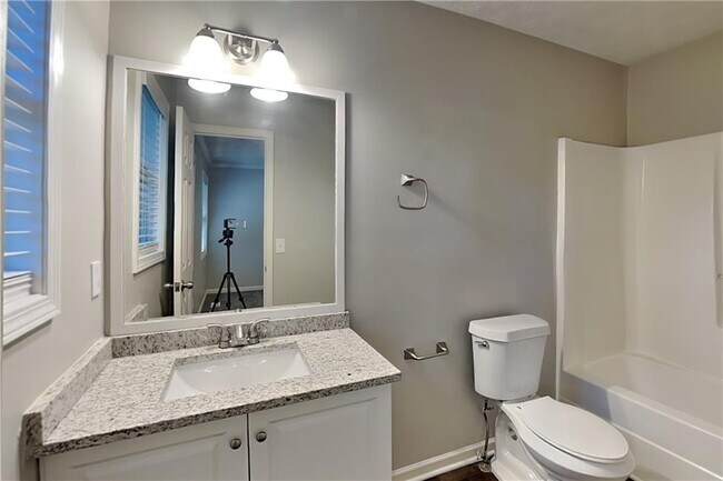 Building Photo - 3784 Cherokee Overlook Dr
