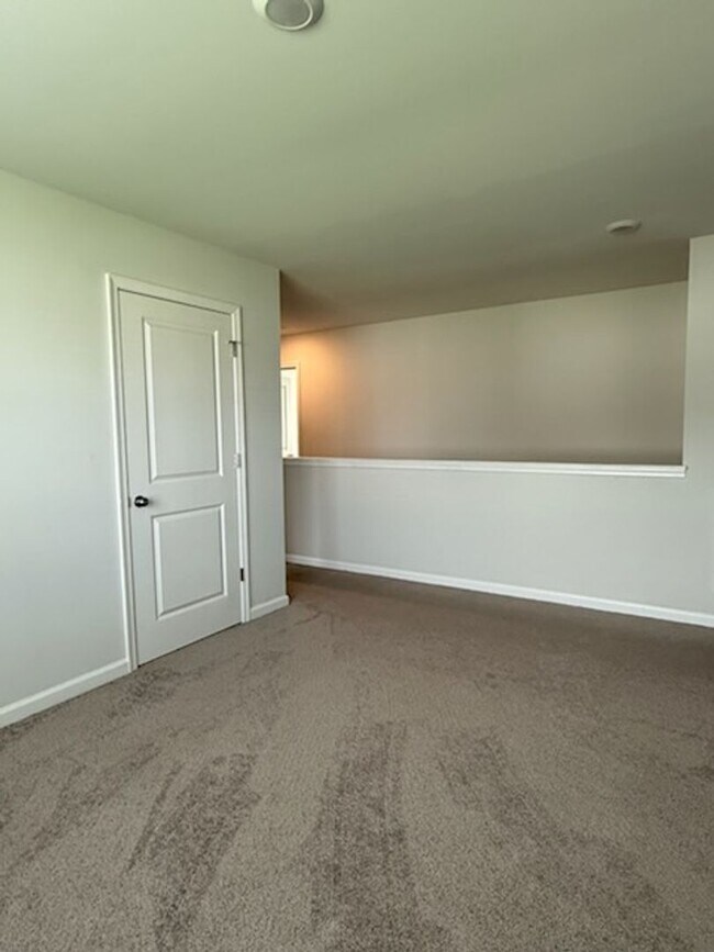 Building Photo - 7980 Uplands Dr