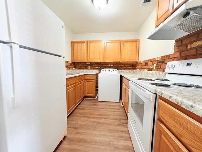 Building Photo - 3109 Garfield St