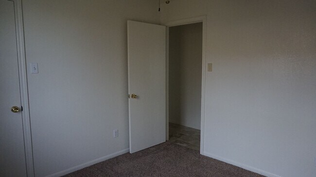 Building Photo - 4304 Sand Dollar Dr