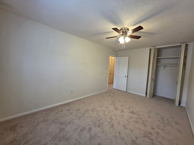 Building Photo - Chelsea