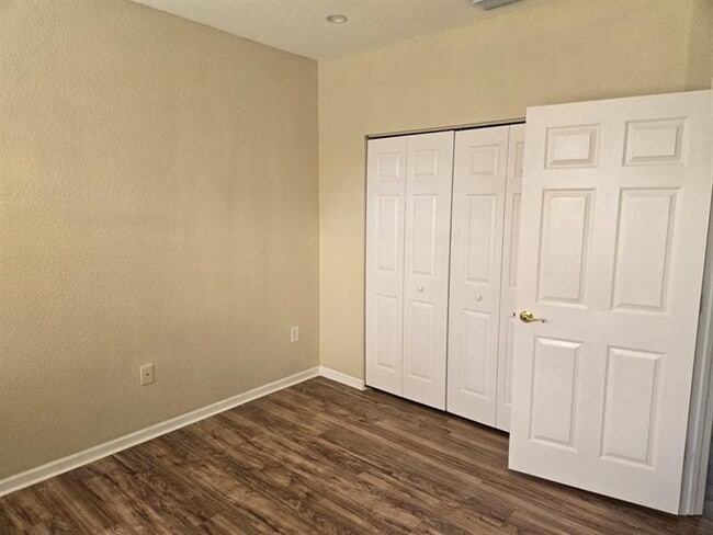 Building Photo - 8433 SW 25th Ct