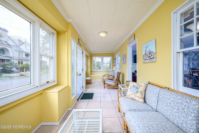 Building Photo - 4 2nd Ave