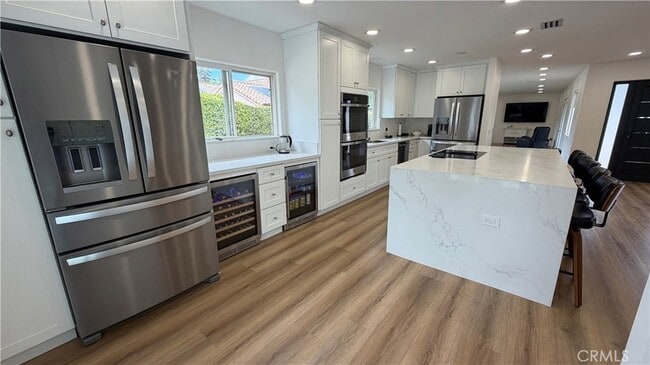 Building Photo - 5855 Shirley Ave