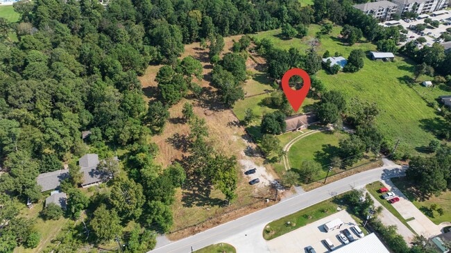 Building Photo - 8710 West Ln