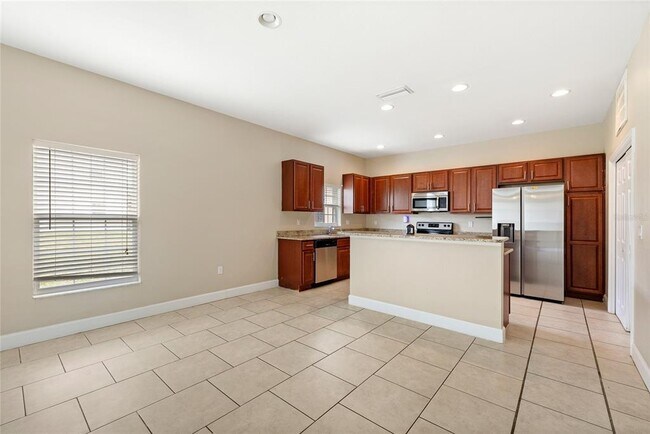 Building Photo - 1469 Salisbury Dr