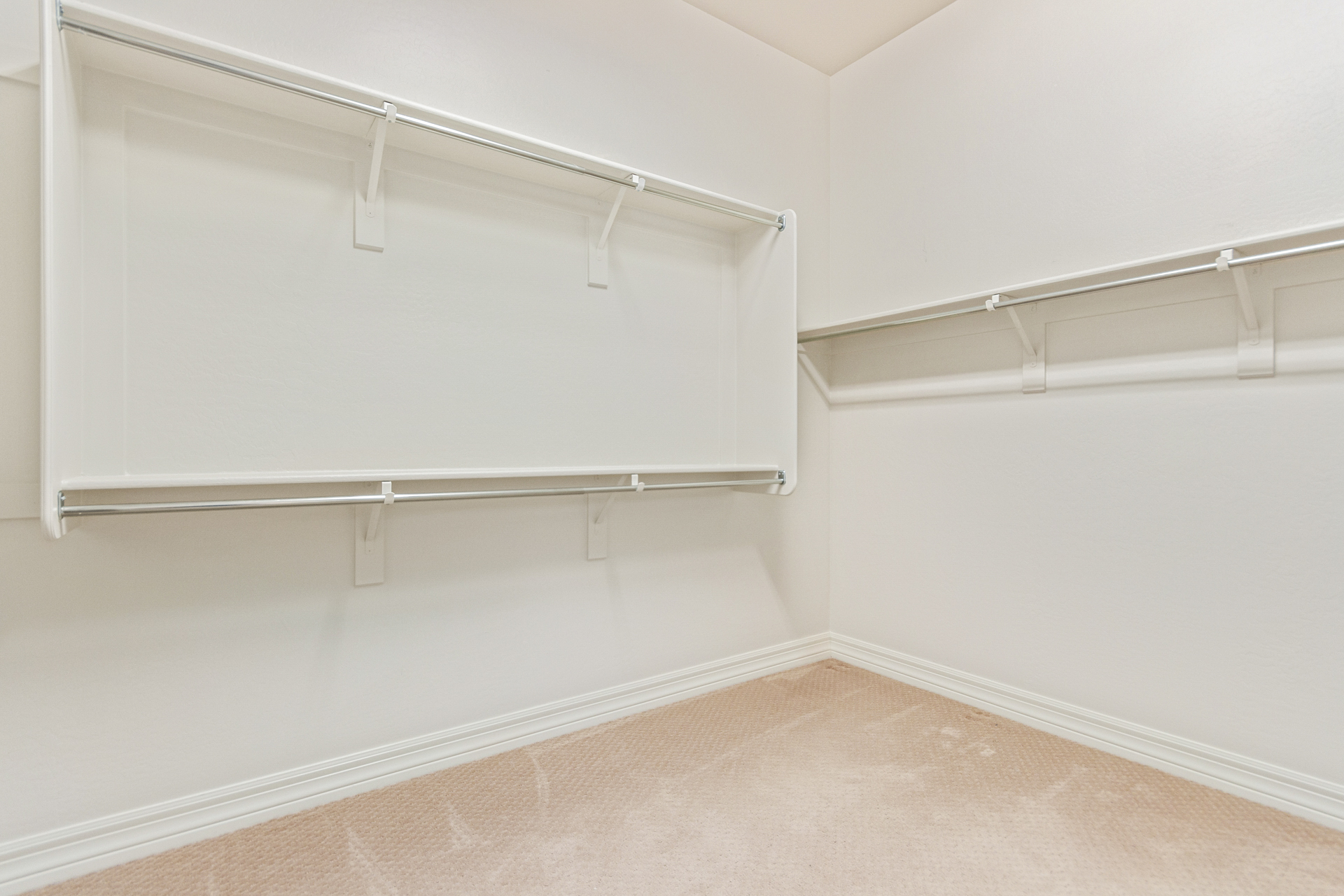 Primary closet - 8628 N Pierre Ct