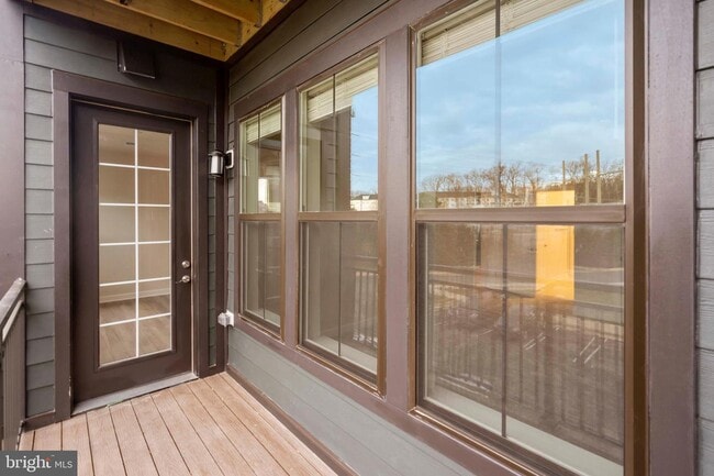 Building Photo - 3927 Fair Ridge Dr