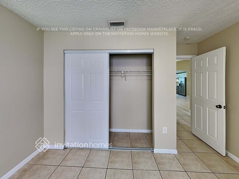 Building Photo - 6220 Gauntlet Hall Ln