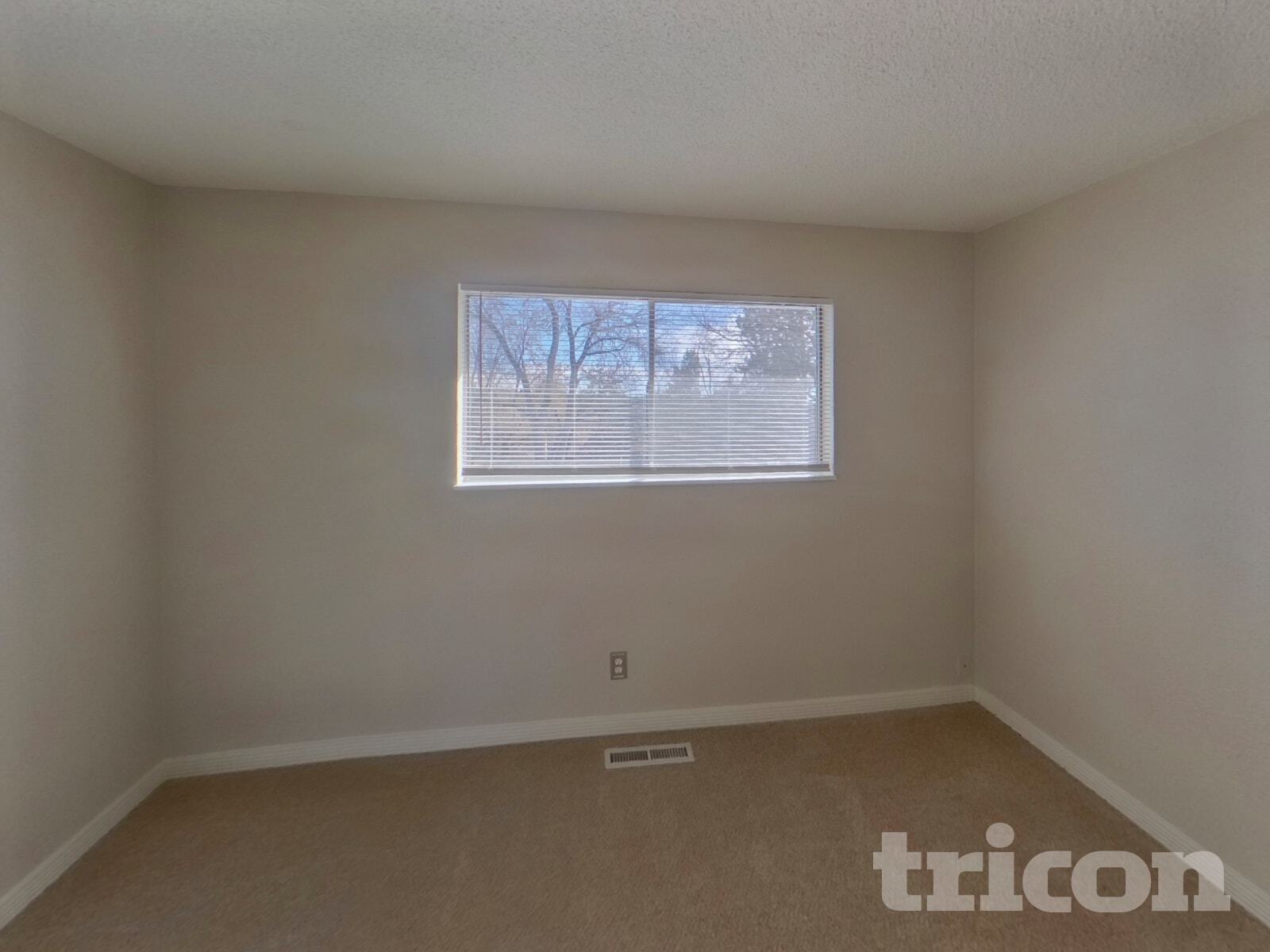 Building Photo - 2305 Providence Cir