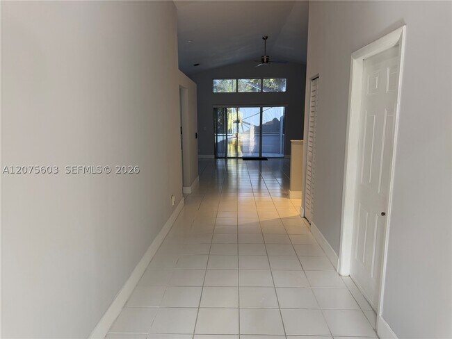 Building Photo - 1646 SW 148th Terrace