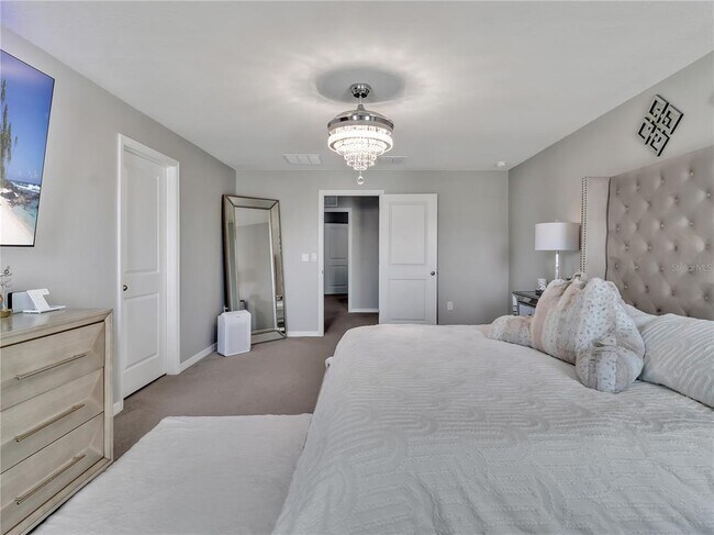 Building Photo - 5289 Fiddle Fig Ave