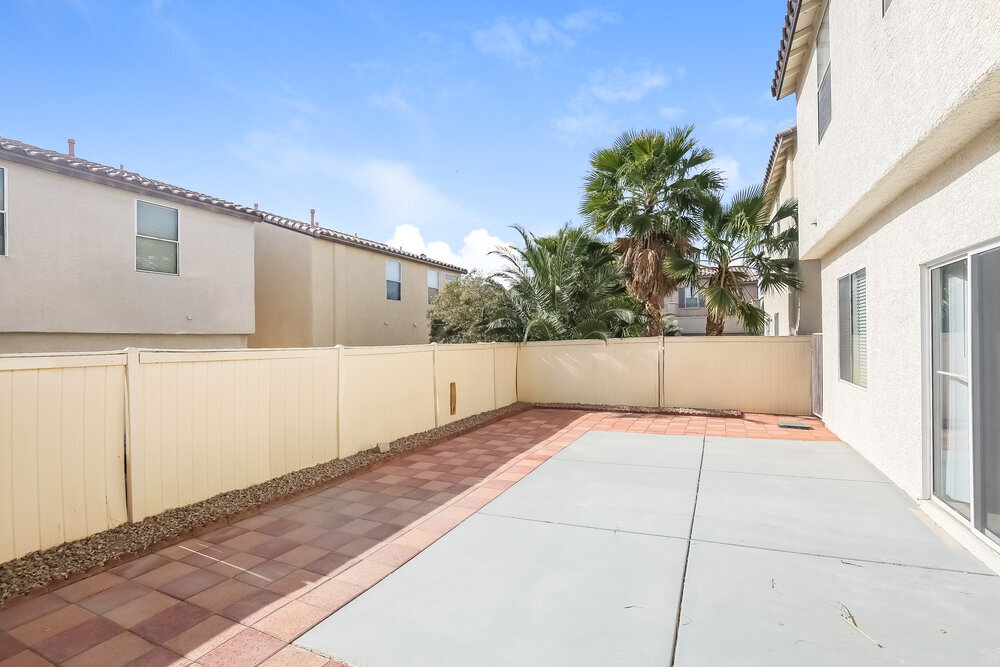 Building Photo - 7448 Bouquet Canyon St