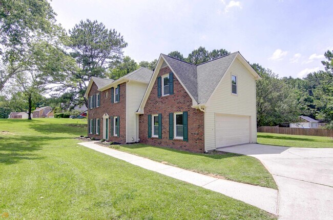 Building Photo - 180 Fairfield Cir