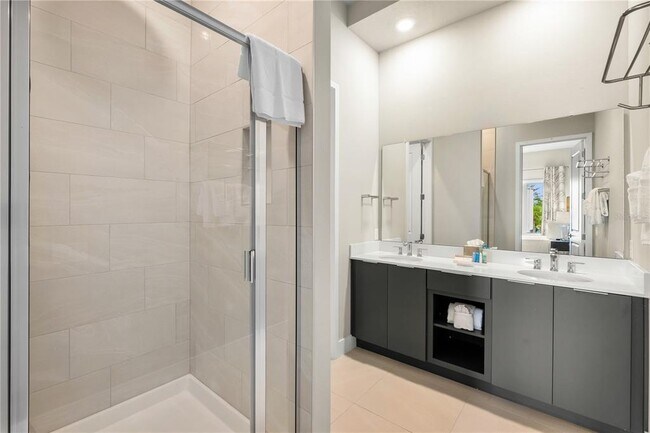 Building Photo - 7770 Sandy Ridge Dr