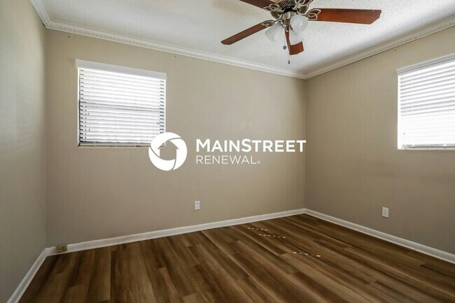 Building Photo - 3 Bedroom Pet-Friendly Home in Jacksonvill...
