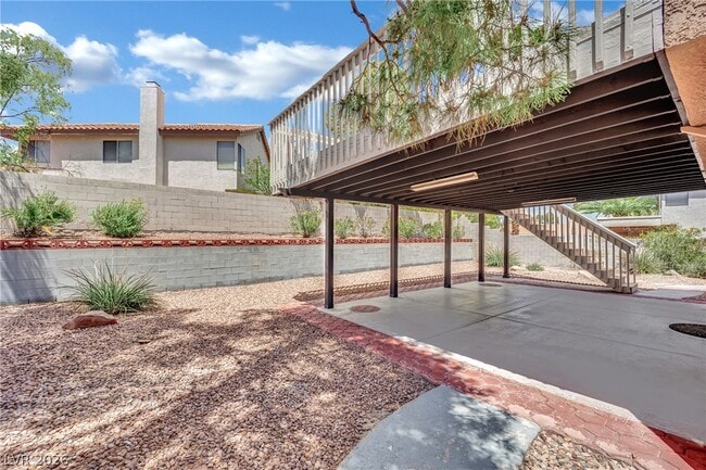 Building Photo - 2520 Machado Dr