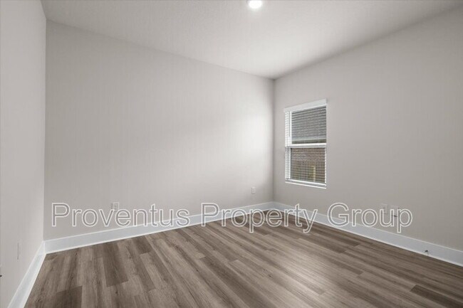 Building Photo - 3136 Silver Maple Dr