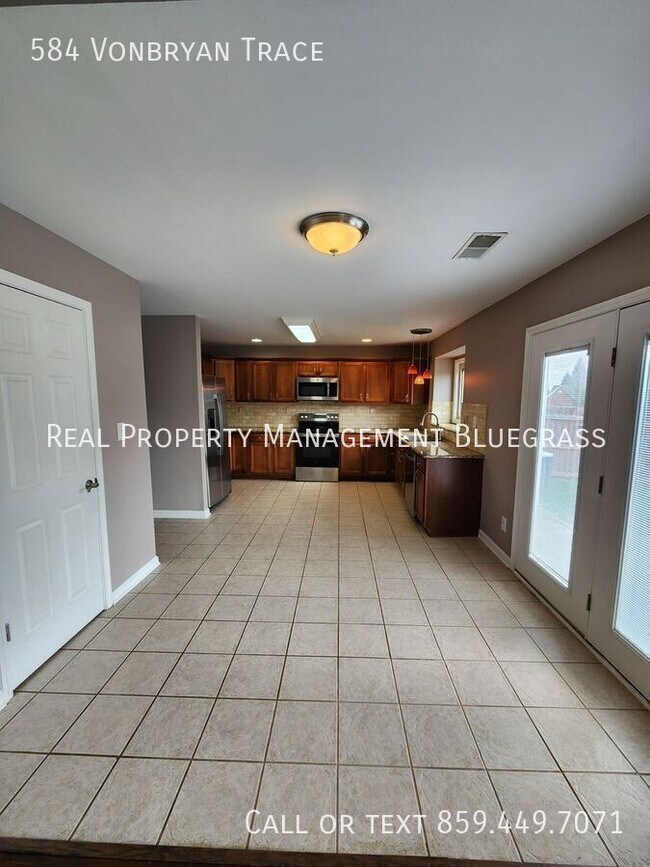 Building Photo - 584 Vonbryan Trace