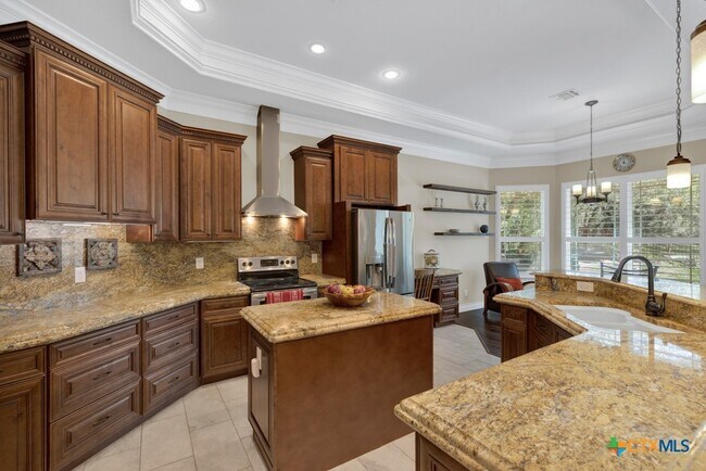Building Photo - 1164 Fairway Dr