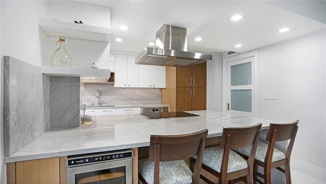 Building Photo - 4280 Galt Ocean Dr