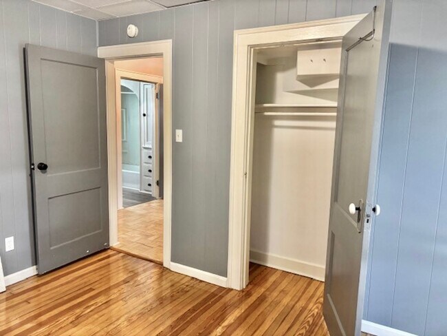 Building Photo - 750 E Delaware St