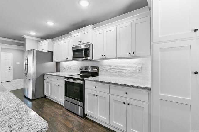 Building Photo - 15 Cimarron Cir