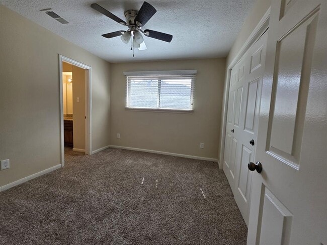 Building Photo - 4219 Meadowchase Ln