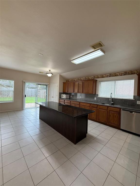 Building Photo - 2019 Bluffton Ln