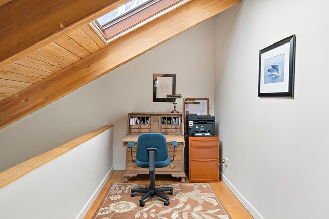 Building Photo - 58 Garden St