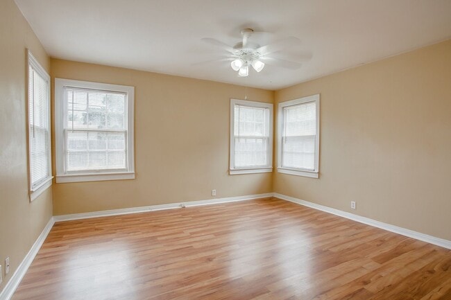 Building Photo - Pre Leasing for fall 2026! 3/2 in Tech Terrace