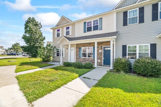 Building Photo - Justice Farm Townhome