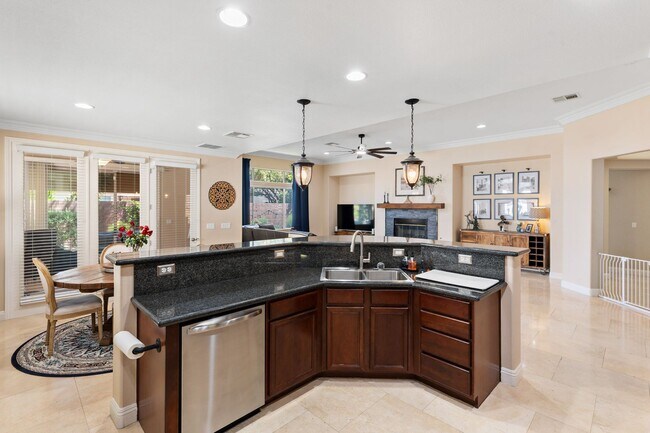 Building Photo - Spacious Mountain’s Edge Home with Den, Sunroom, 3-Car Garage & Private Spa Retreat