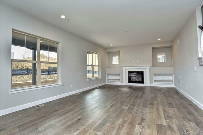 Building Photo - 6040 S Olive Ct