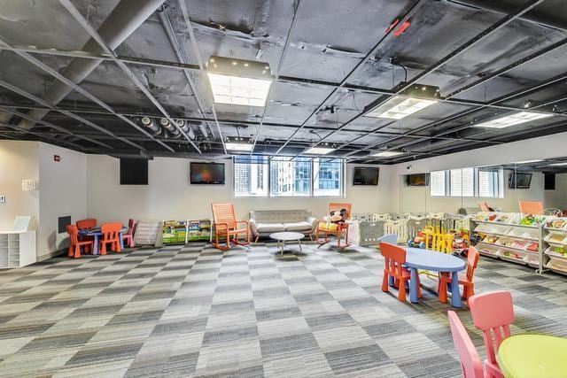 Building Photo - 420 E Waterside Dr