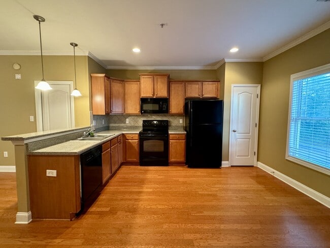 Building Photo - 409 Whitehall Rd