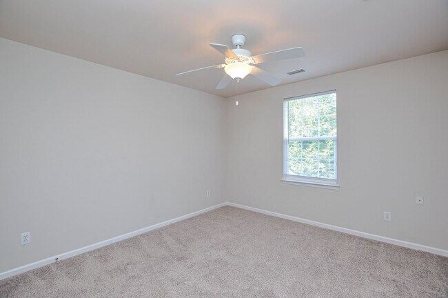 Building Photo - Elegant 4-bedroom Home in Desirable Callonwood Neighborhood in Matthews, NC