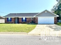Building Photo - 3br/2ba minutes to NAS back gate