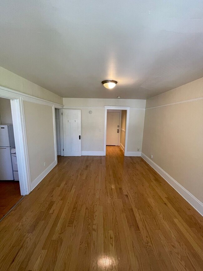 Interior Photo - Chester Apartments