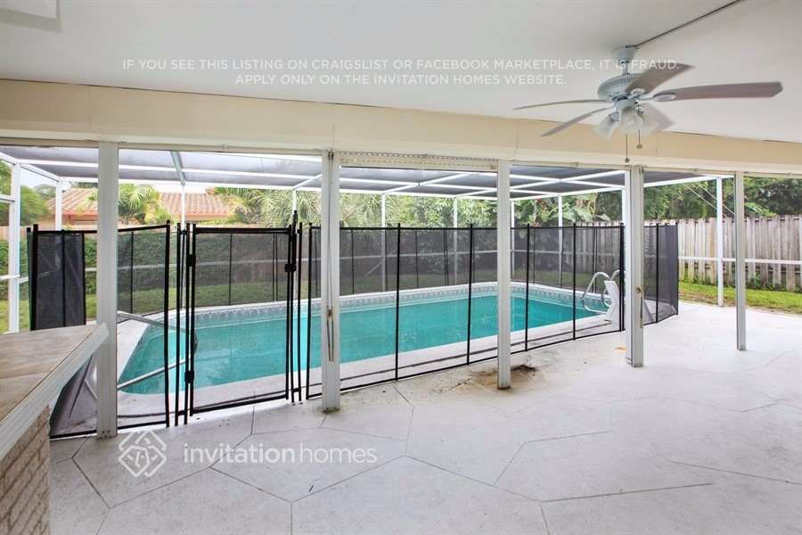 Building Photo - 1250 SW 9th Terrace