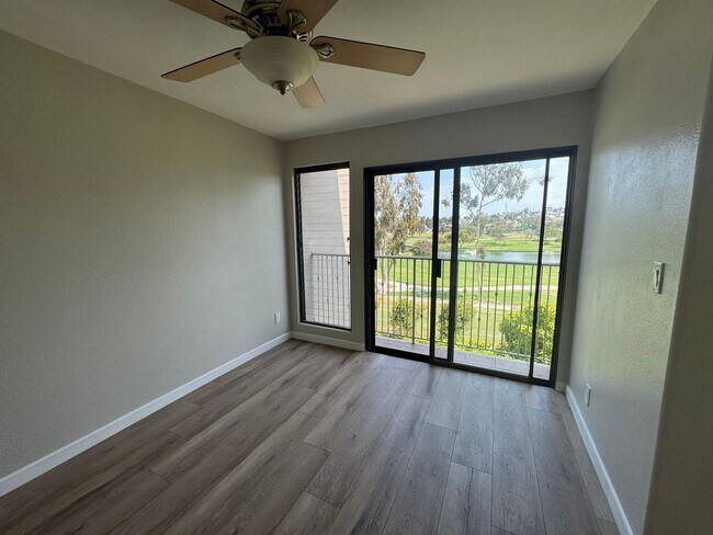 Building Photo - 2348 La Costa Ave