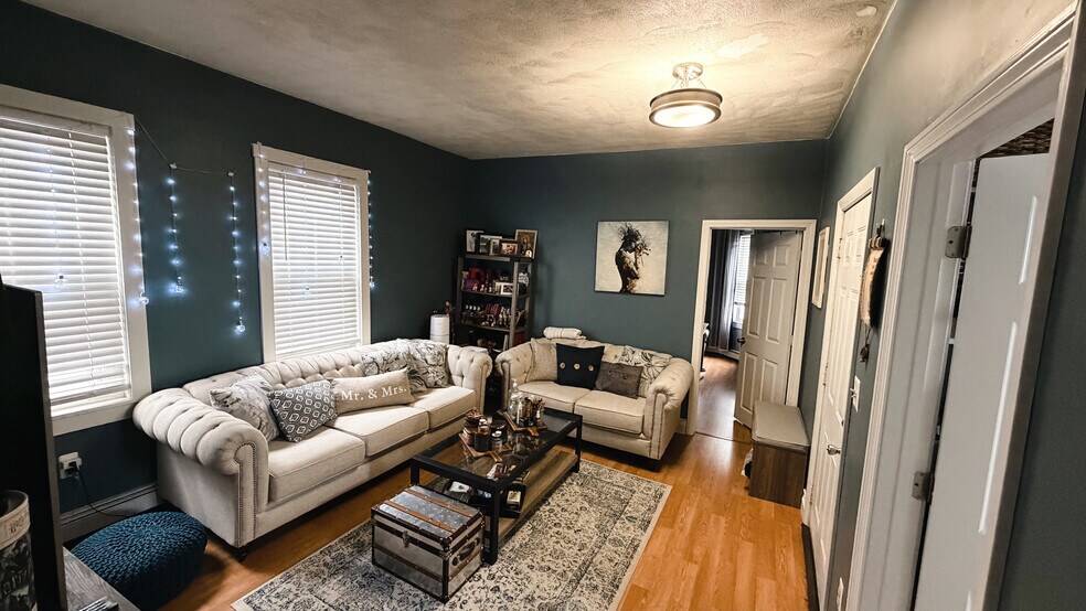 Building Photo - 149 Essex St