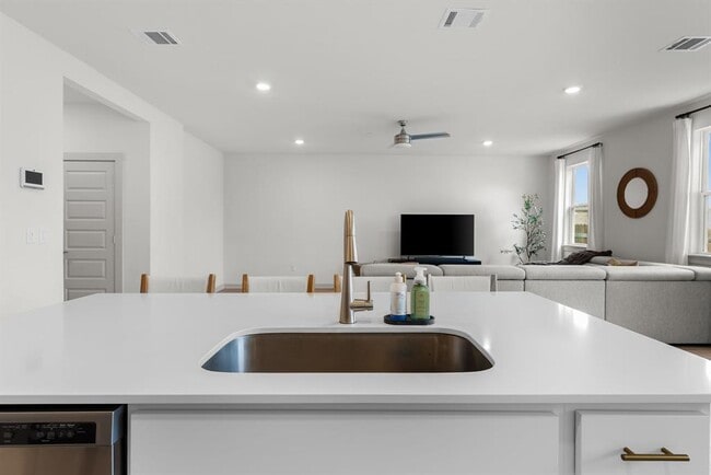 Building Photo - 7904 Linda Michelle Ln